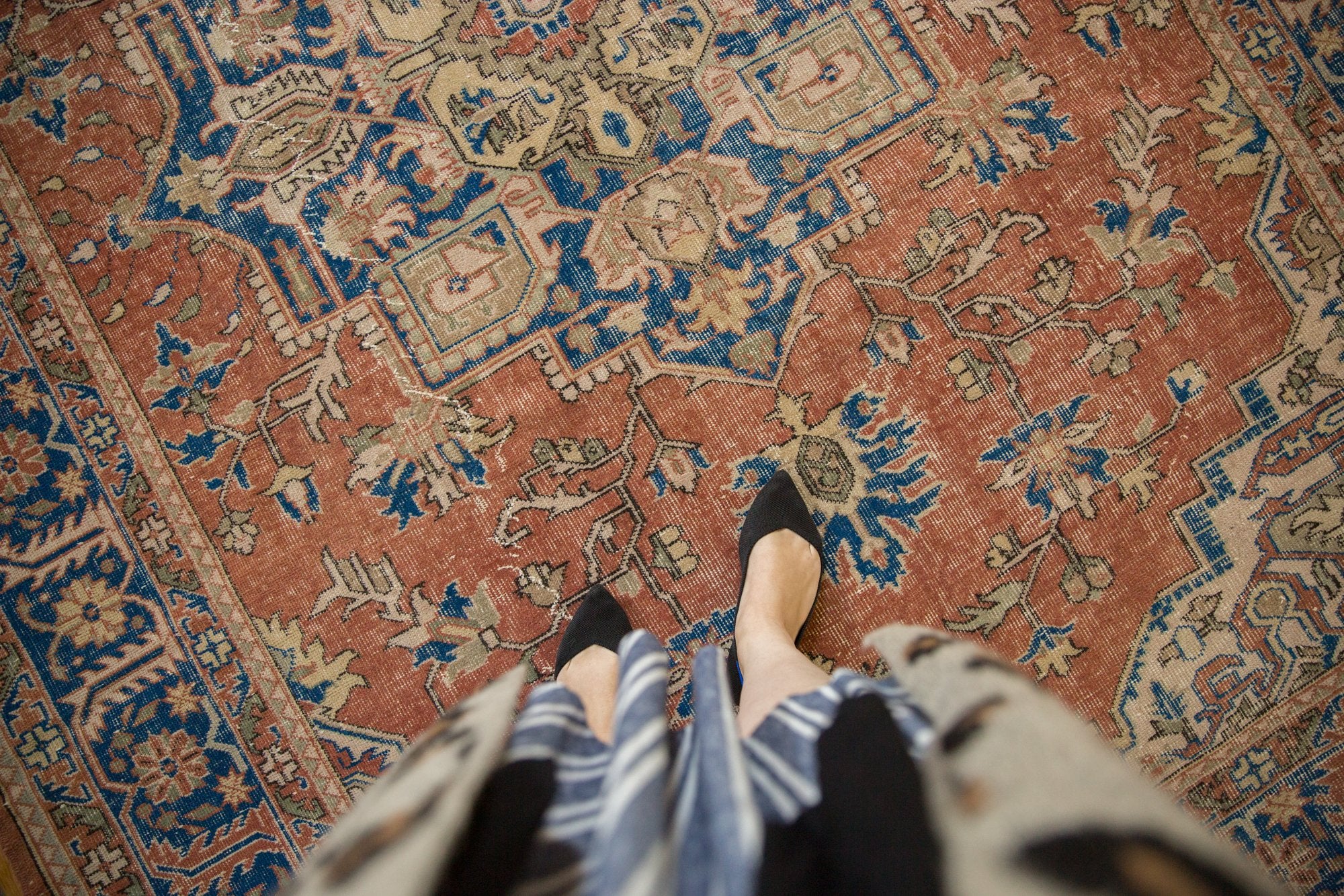 7x10.5 Vintage Distressed Oushak Carpet // ONH Item 7582 Image 1