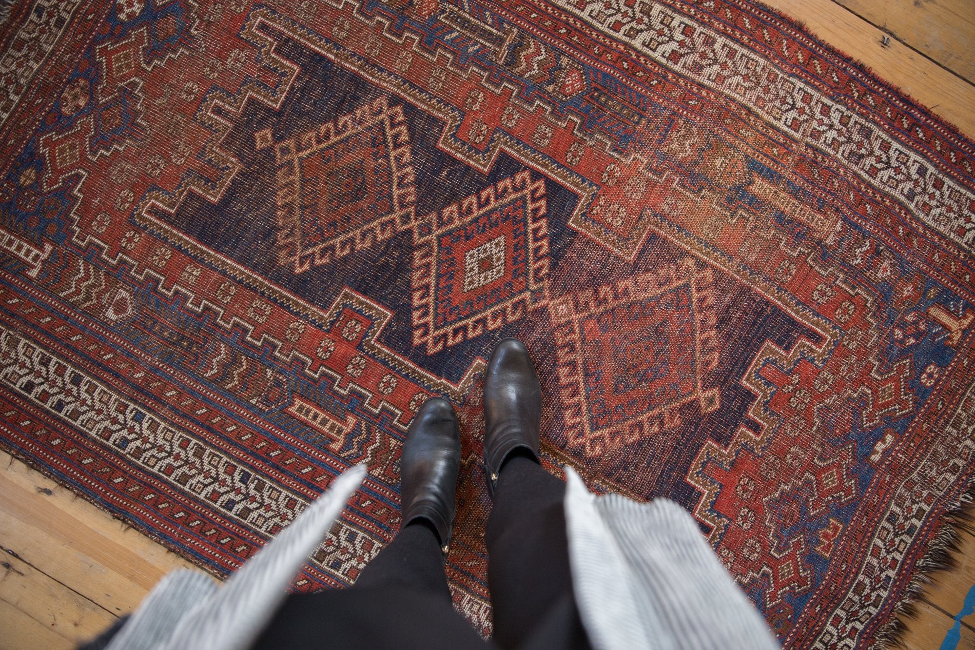 4x6 Antique Afshar Rug // ONH Item 7778 Image 1