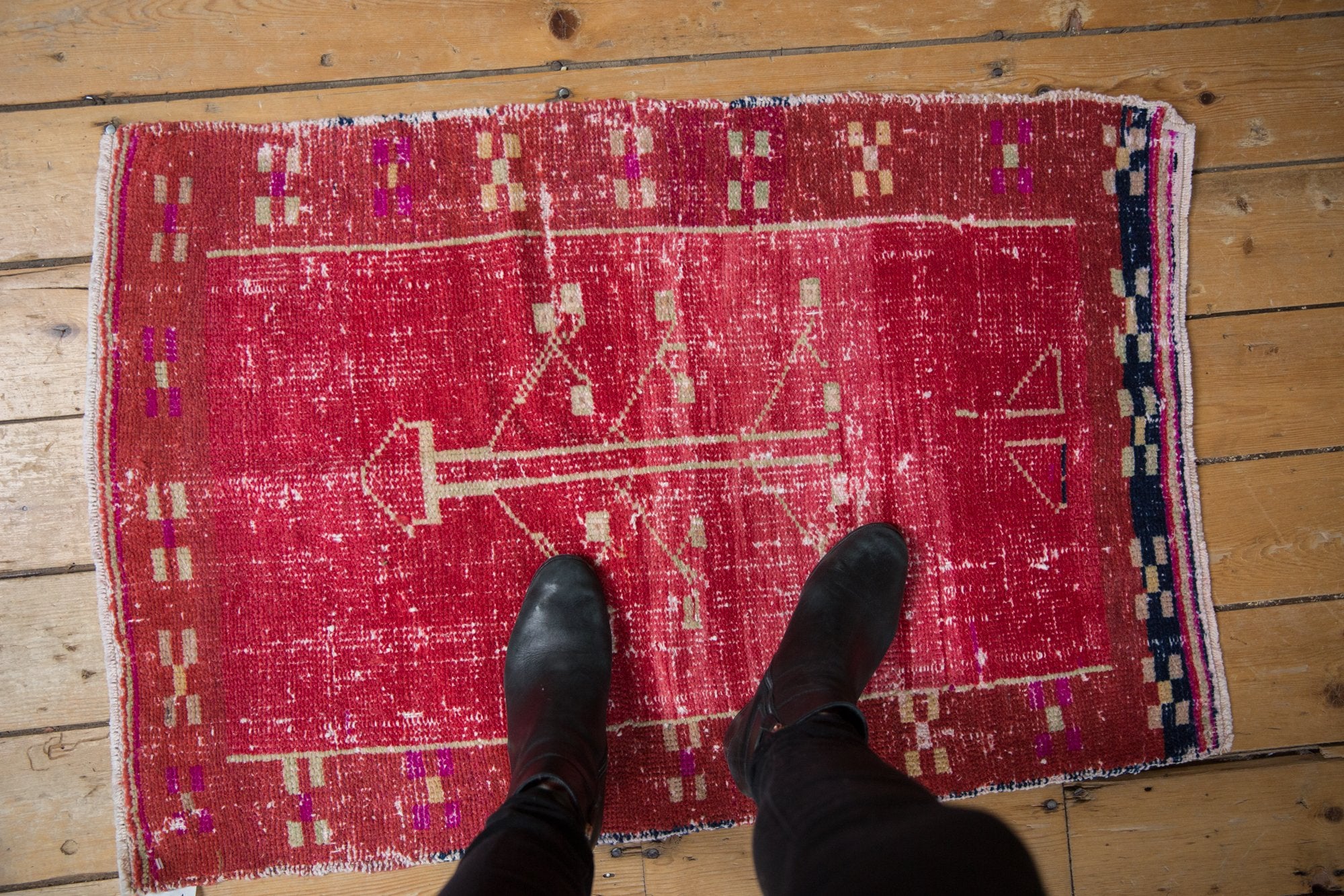 2x3.5 Vintage Distressed Oushak Rug // ONH Item 7797 Image 1