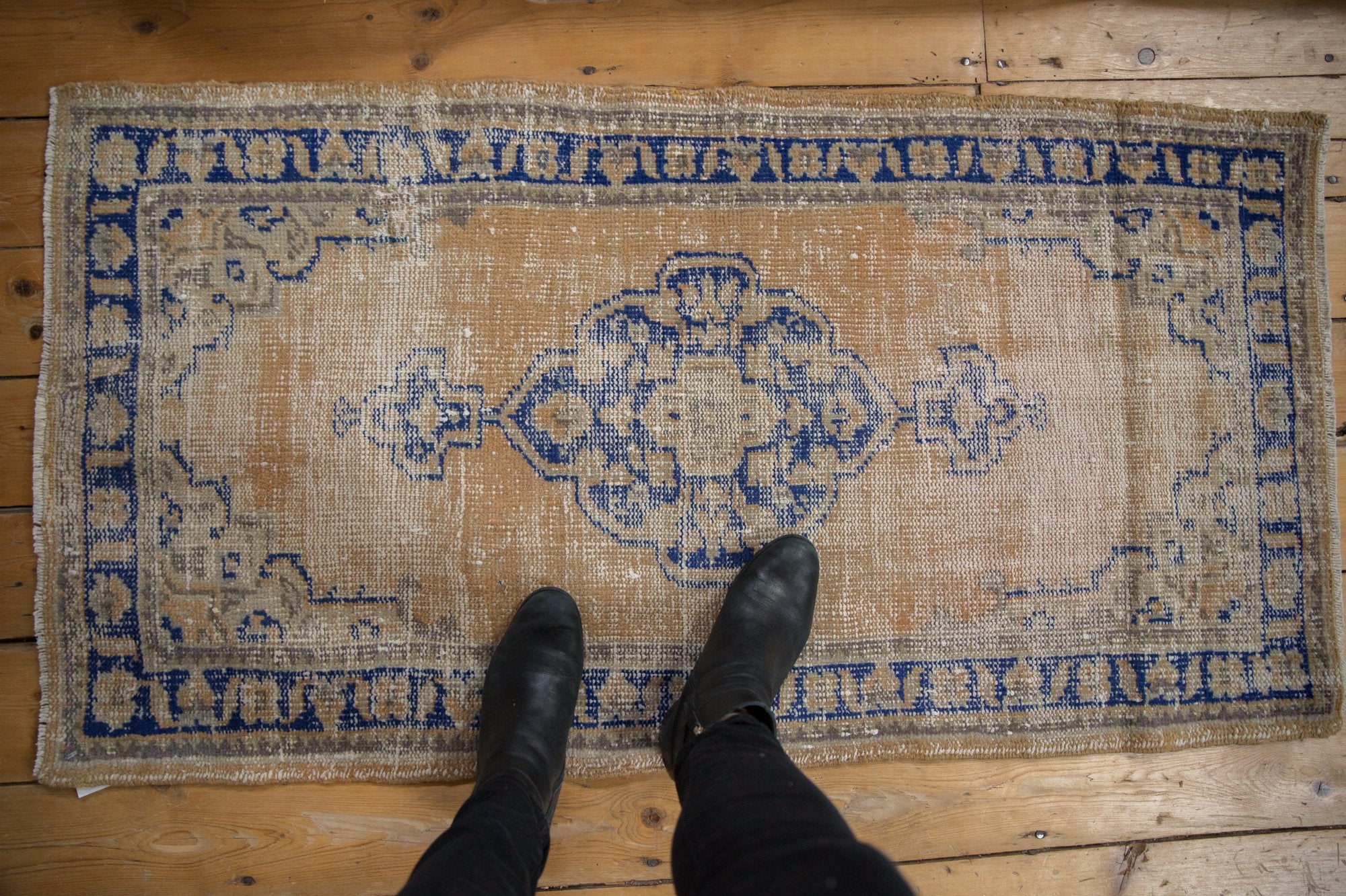 2.5x4.5 Vintage Distressed Oushak Rug // ONH Item 7801 Image 1