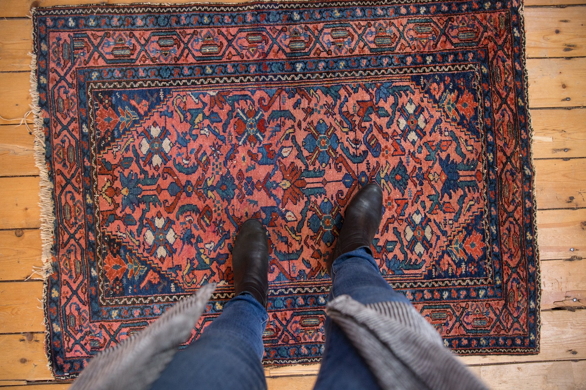 3.5x4.5 Vintage Malayer Square Rug // ONH Item 7828 Image 1