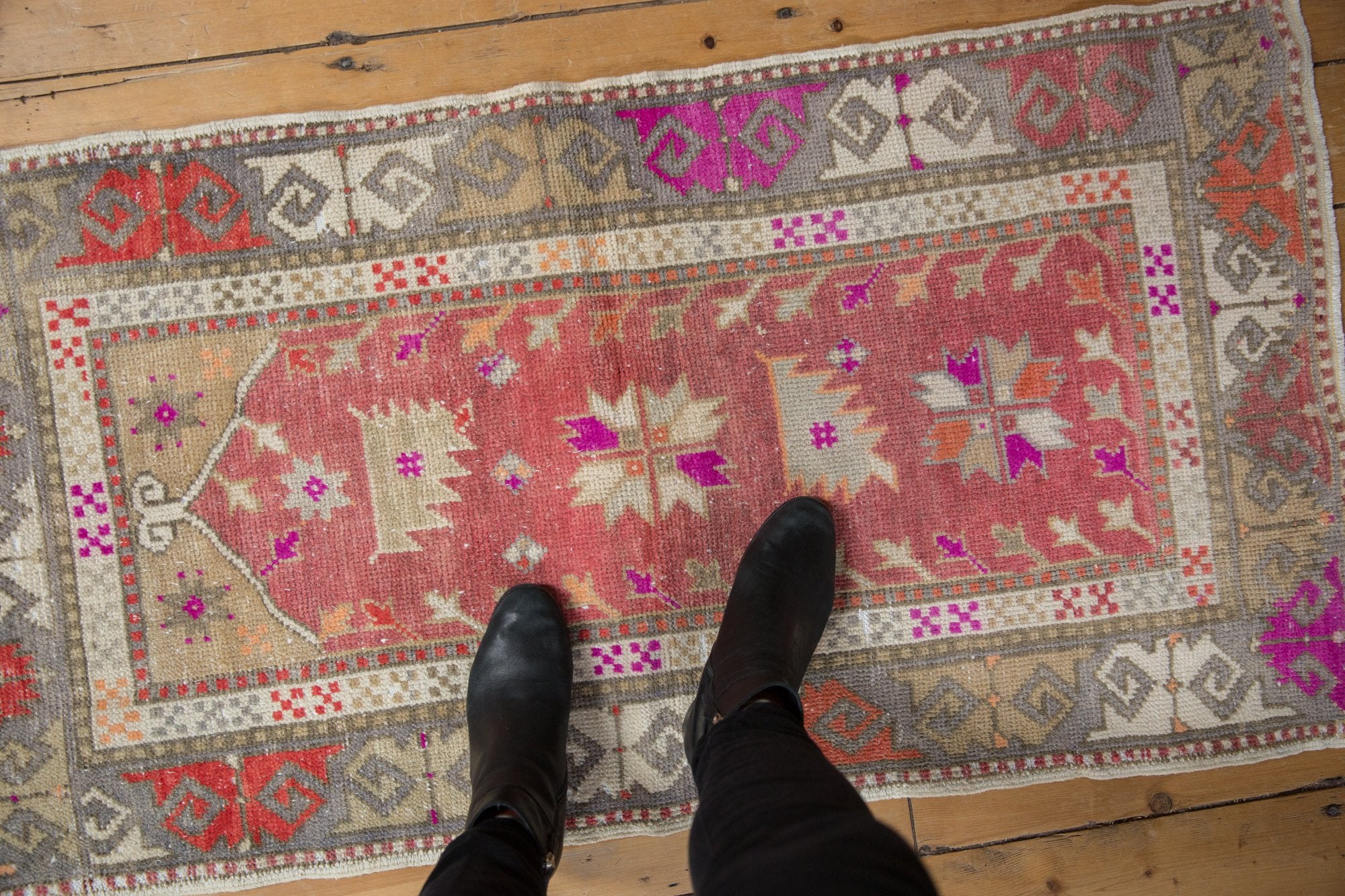 2.5x4.5 Vintage Distressed Oushak Rug // ONH Item 7838 Image 1