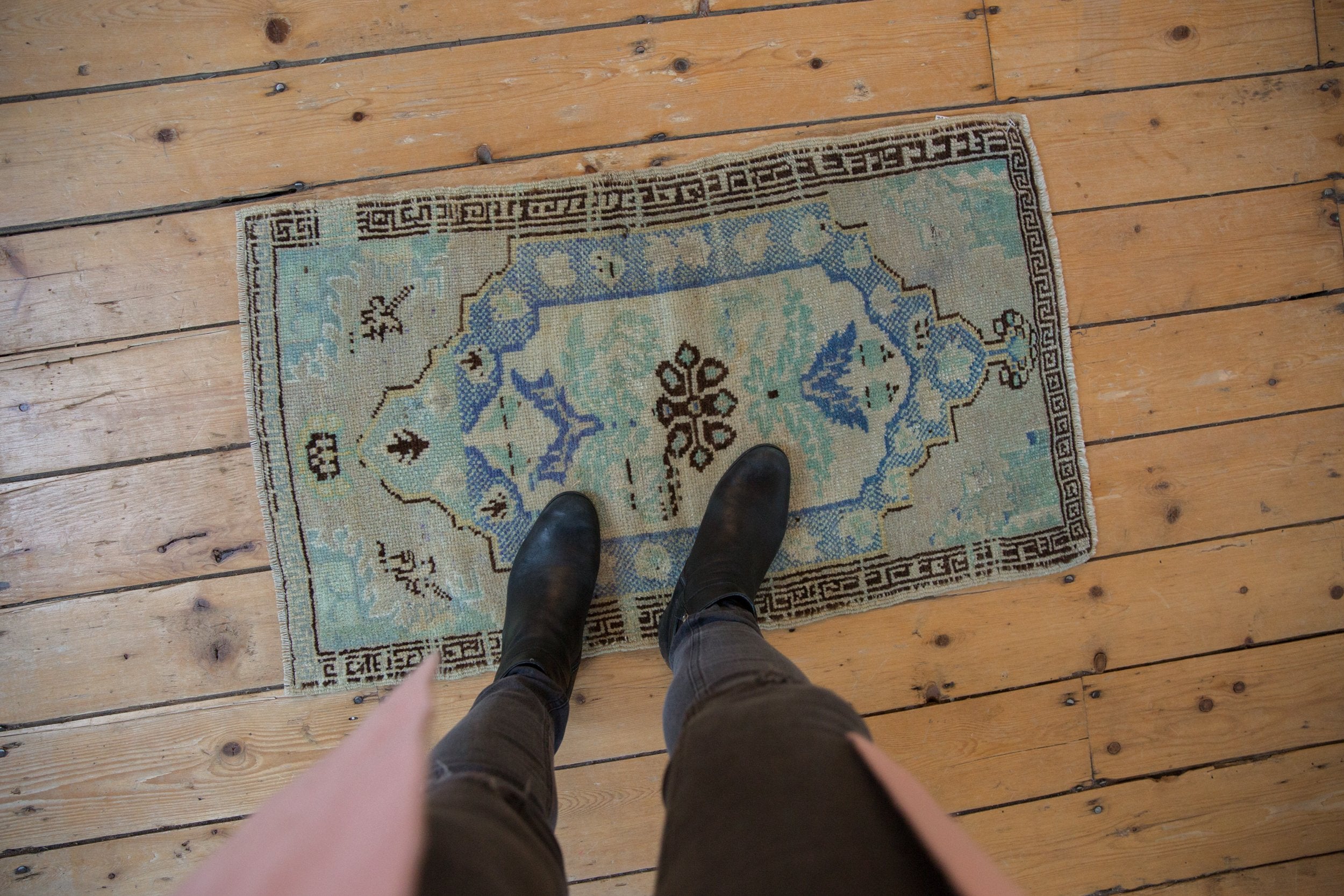 2x3 Vintage Distressed Oushak Rug Mat // ONH Item 7849 Image 1