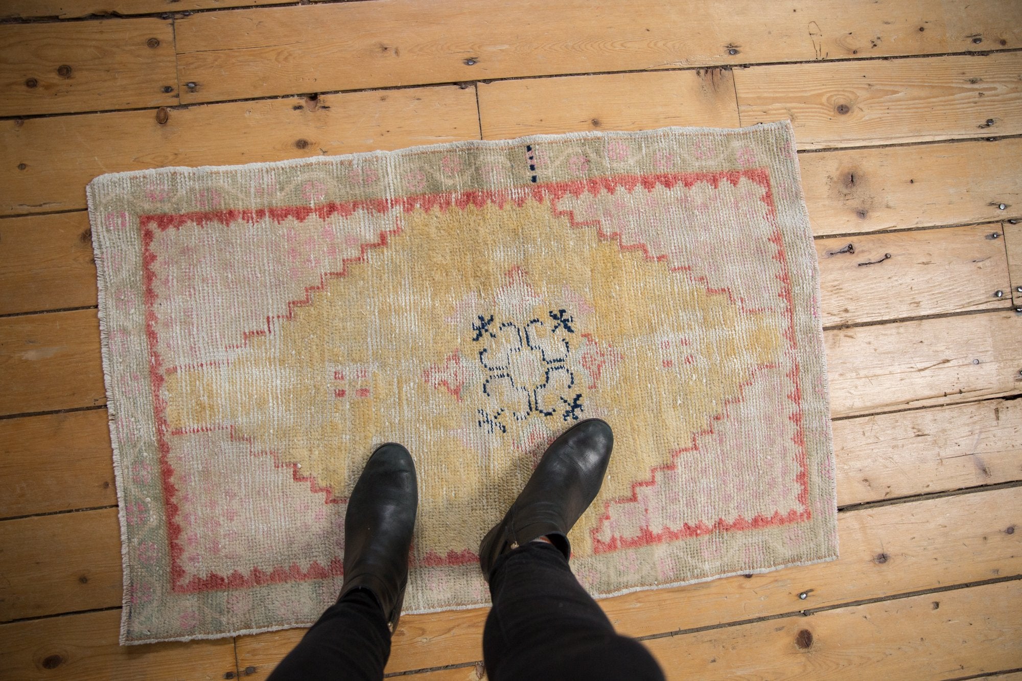 2x3.5 Vintage Distressed Oushak Rug // ONH Item 7866 Image 1