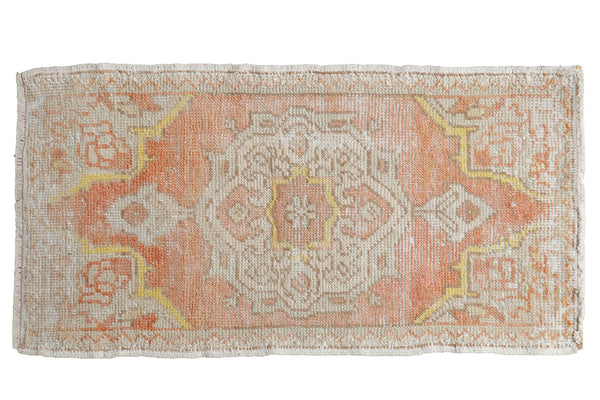 1.5x3 Vintage Distressed Oushak Rug Mat // ONH Item 7926
