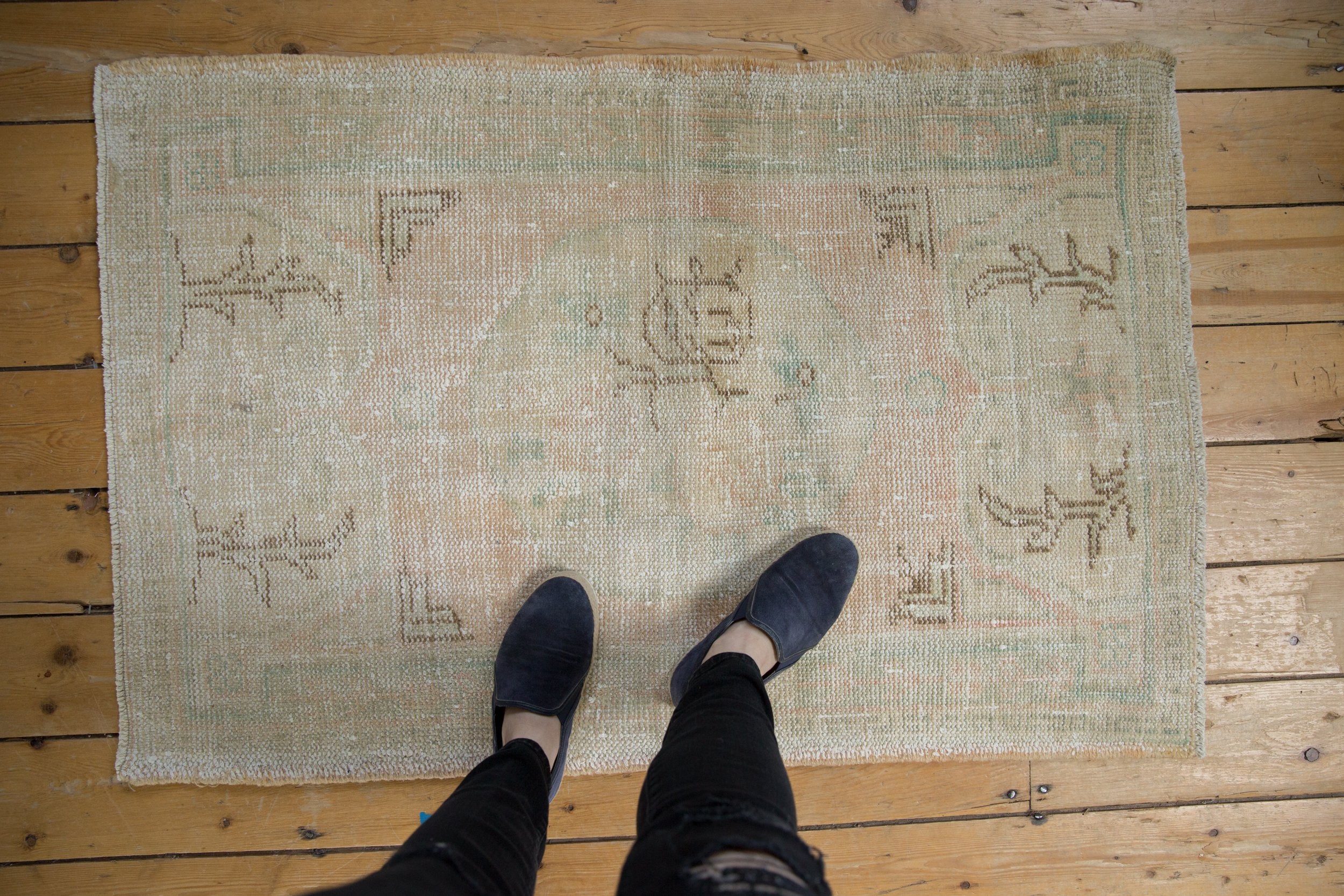 2.5x4 Vintage Distressed Oushak Rug // ONH Item 7931 Image 1