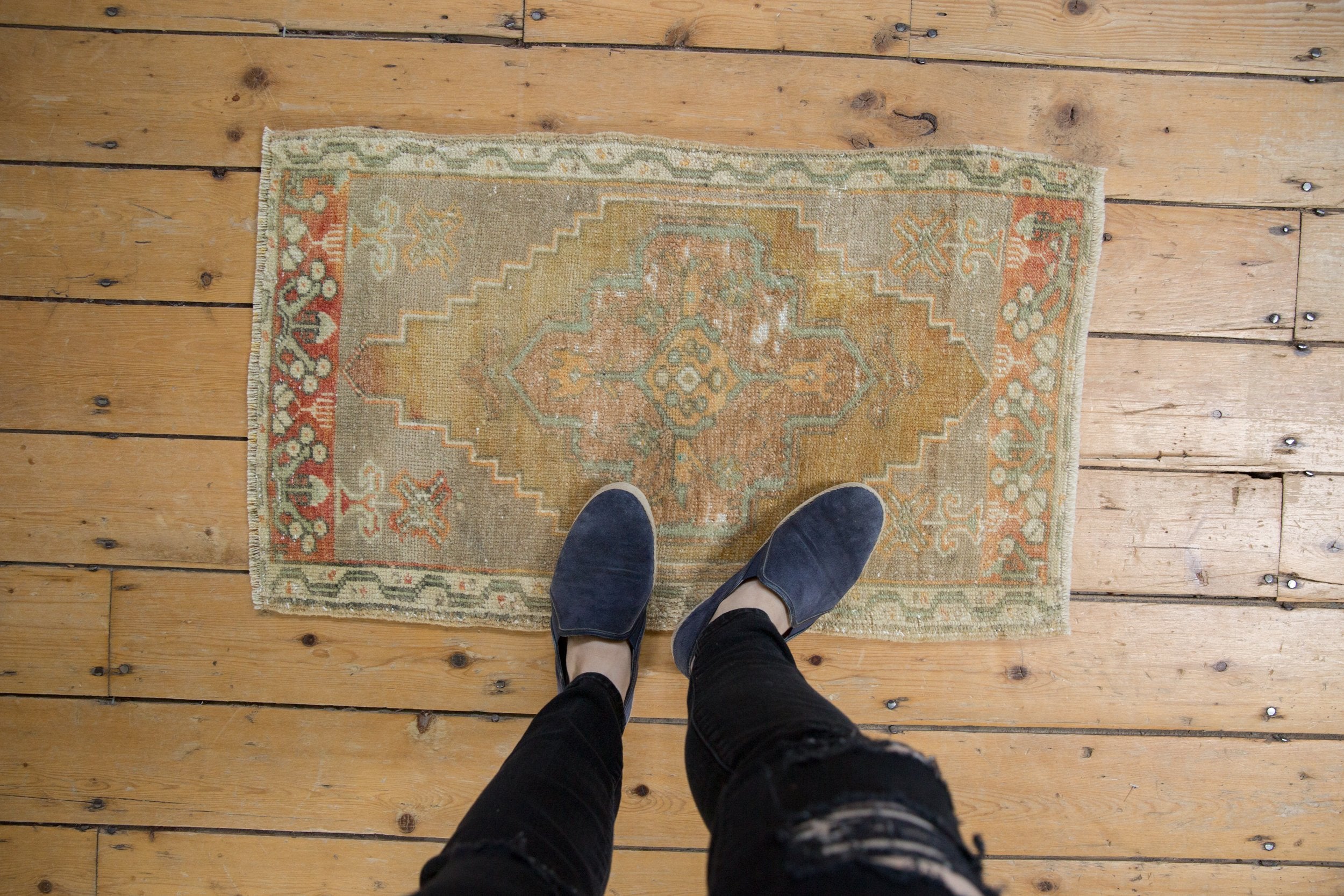 1.5x3 Vintage Distressed Oushak Rug Mat // ONH Item 7933 Image 1