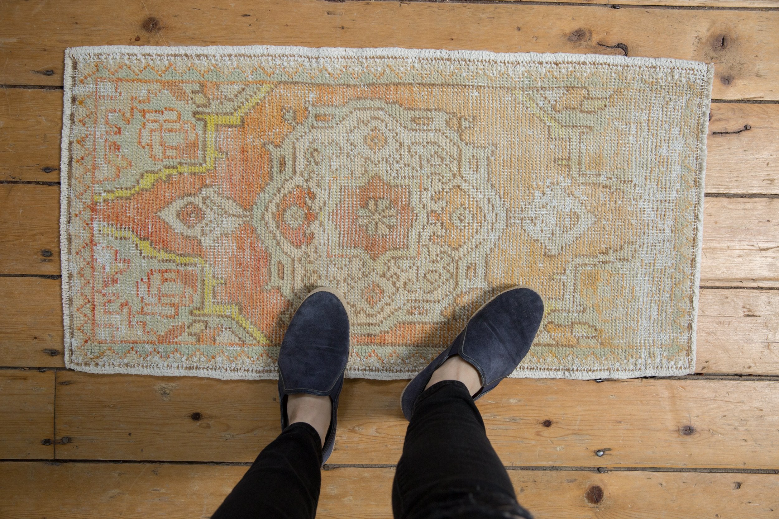 1.5x3 Vintage Distressed Oushak Rug Mat // ONH Item 7941 Image 1