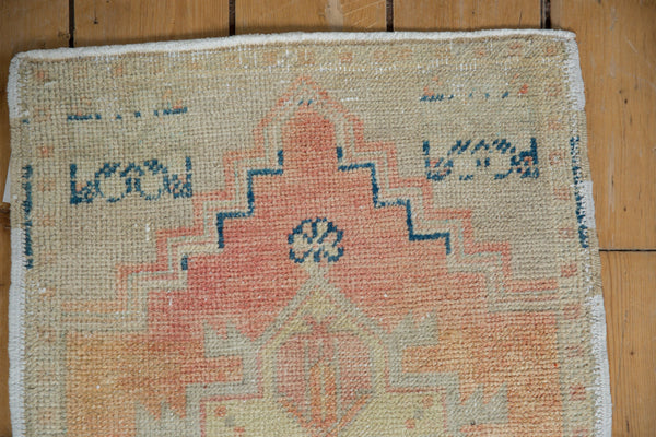 1.5x3 Vintage Distressed Oushak Rug Mat // ONH Item 7942 Image 4