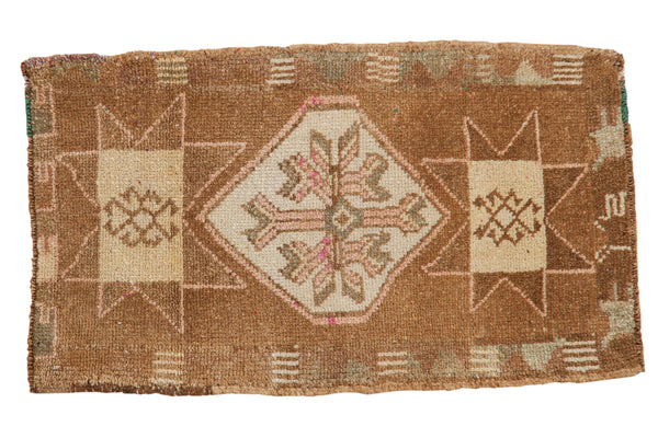 1.5x3 Vintage Distressed Oushak Rug Mat // ONH Item 7951