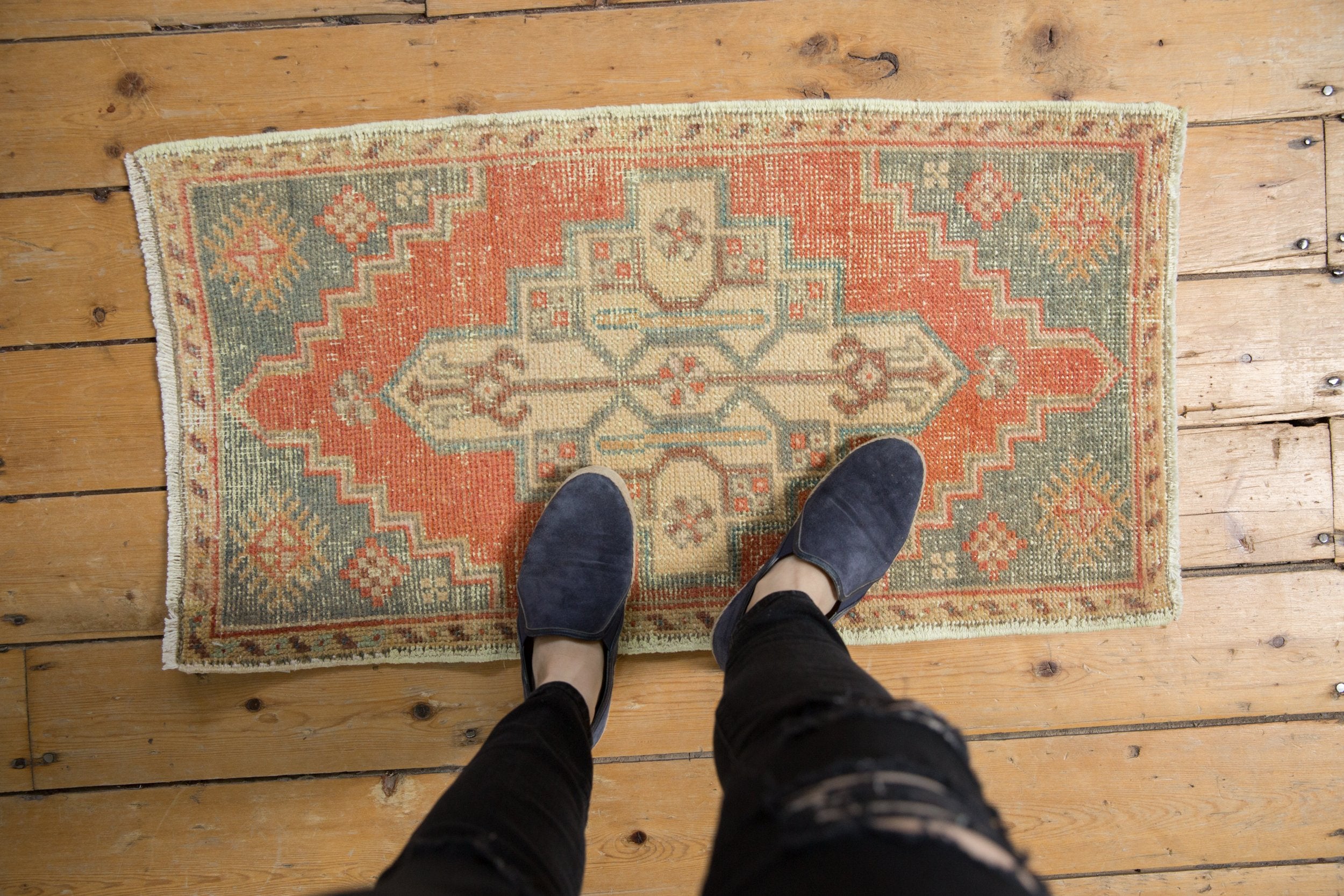 1.5x3 Vintage Distressed Oushak Rug Mat // ONH Item 7955 Image 1