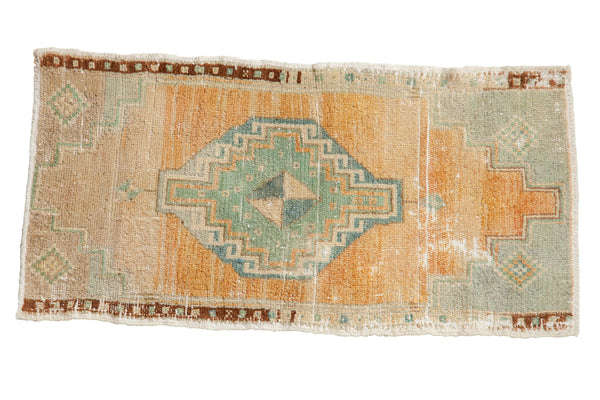 1.5x3 Vintage Distressed Oushak Rug Mat // ONH Item 7958