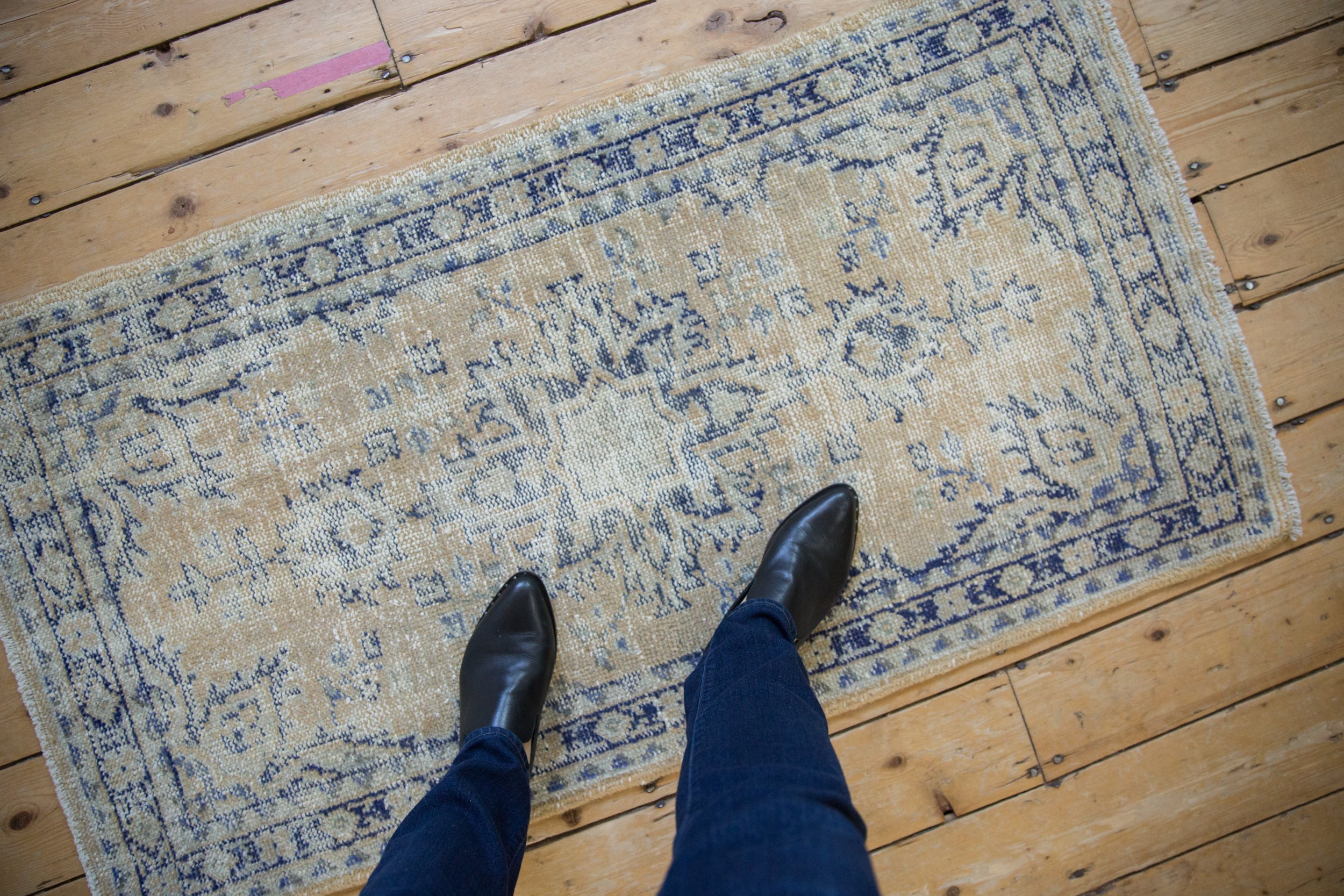 2.5x4.5 Vintage Distressed Oushak Rug // ONH Item 7988 Image 1