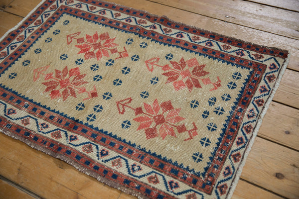 2x3 Vintage Distressed Oushak Rug Mat // ONH Item 8112 Image 4