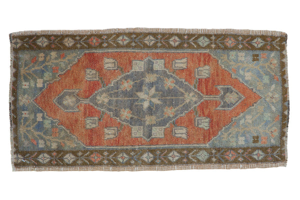 1.5x3 Vintage Distressed Oushak Rug Mat // ONH Item 8134