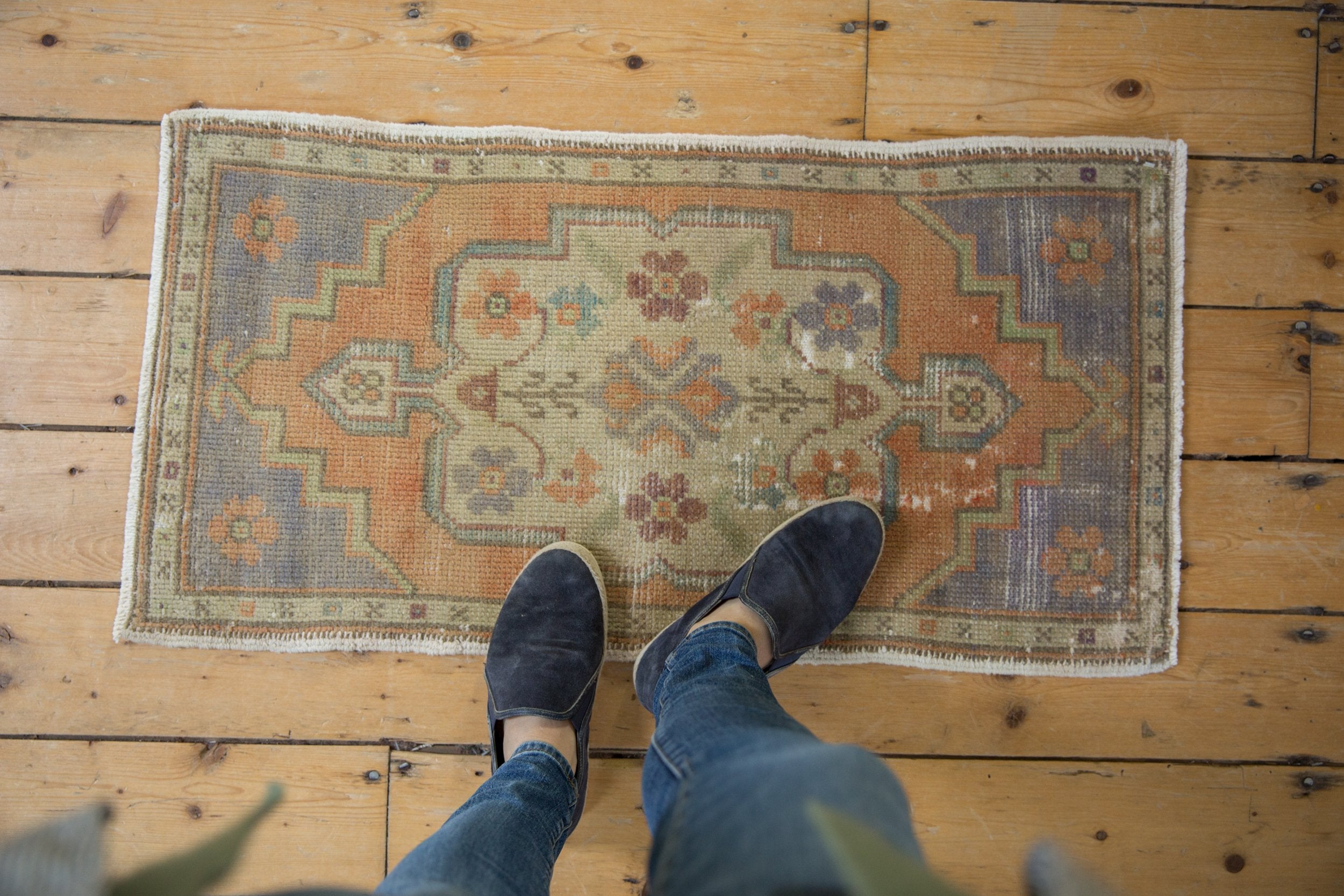 1.5x3 Vintage Distressed Oushak Rug Mat // ONH Item 8157 Image 1