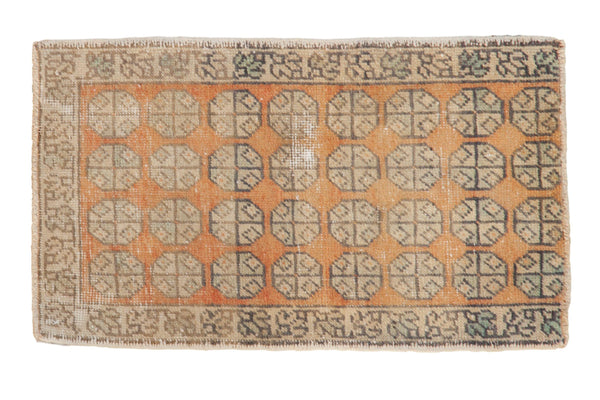 1.5x2.5 Vintage Distressed Fragment Oushak Rug Mat // ONH Item 8163