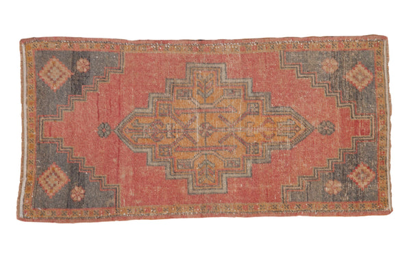 1.5x3.5 Vintage Distressed Oushak Rug Mat Runner // ONH Item 8178