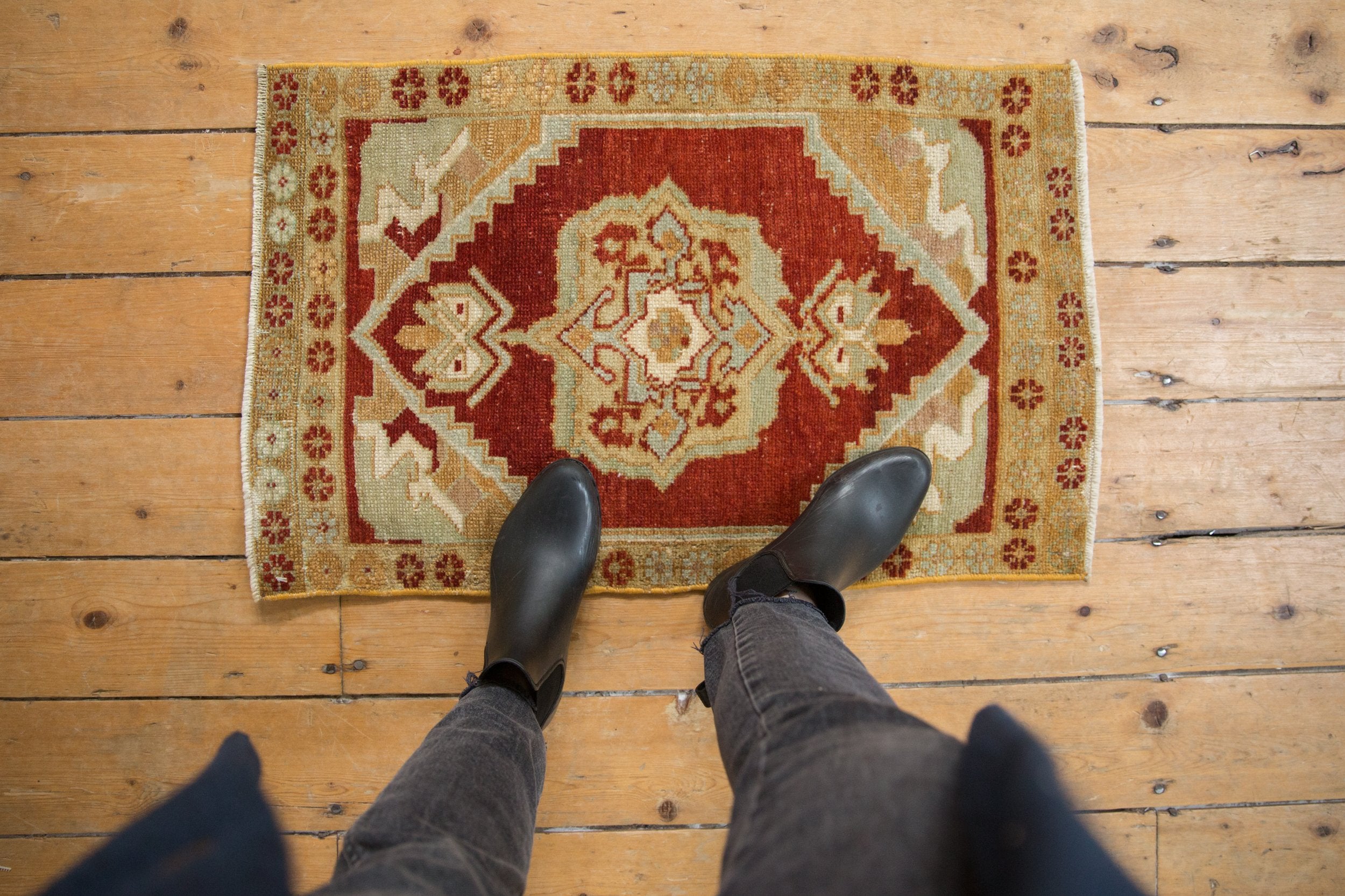 1.5x3 Vintage Distressed Oushak Rug Mat // ONH Item 8188 Image 1