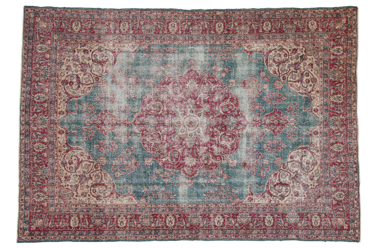 7.5x10.5 Vintage Distressed Sivas Carpet // ONH Item 8252