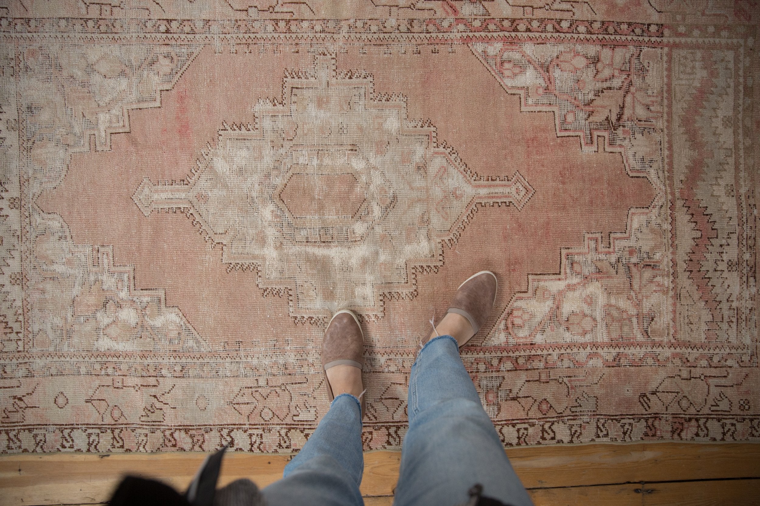 4x7 Vintage Distressed Oushak Rug // ONH Item 8300 Image 1