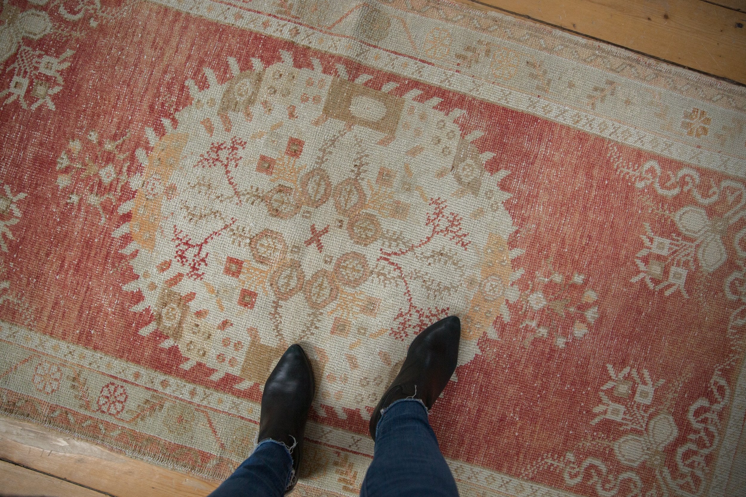 3.5x6.5 Vintage Distressed Oushak Rug // ONH Item 8305