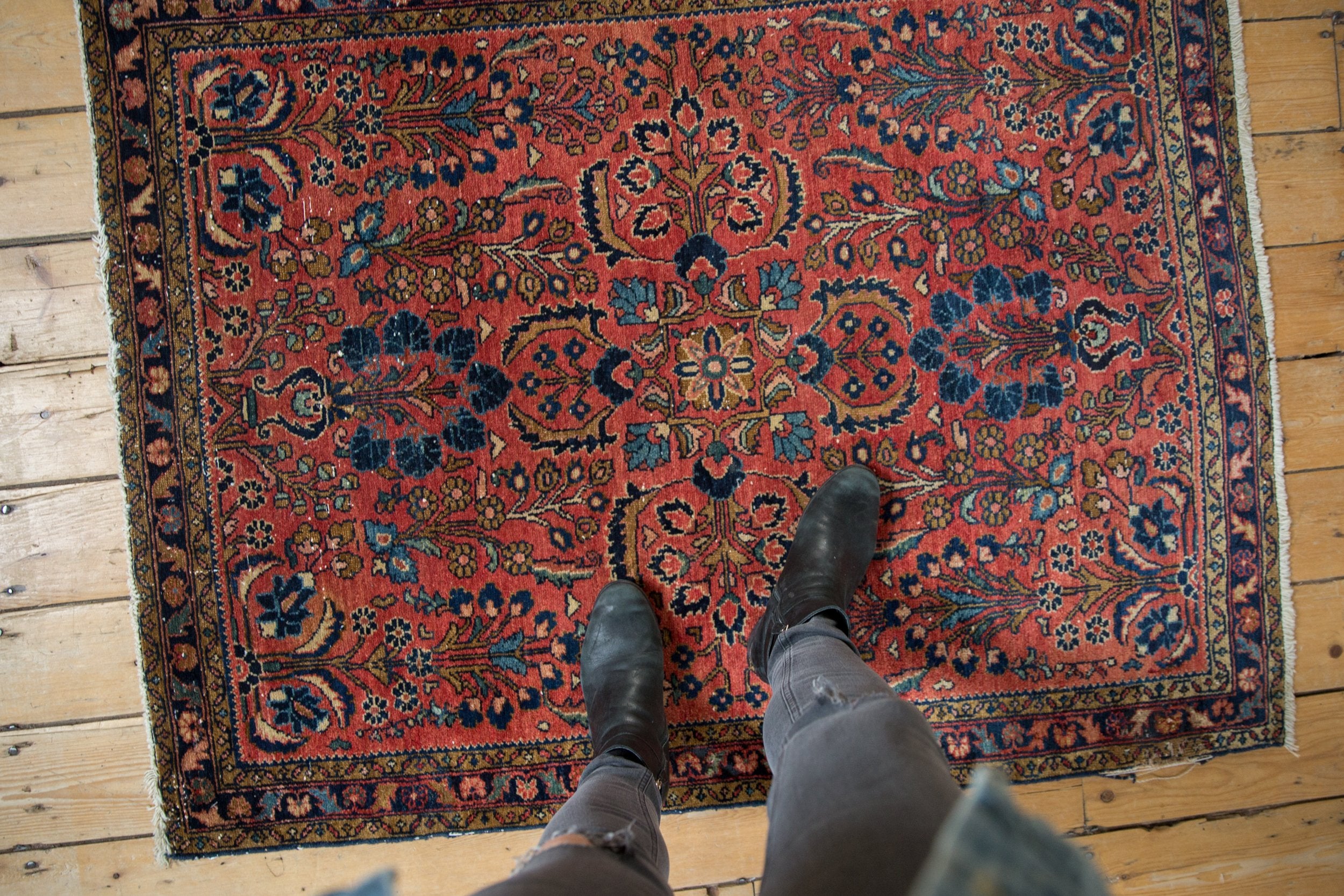 3.5x4.5 Vintage Lilihan Square Rug // ONH Item 8323 Image 1