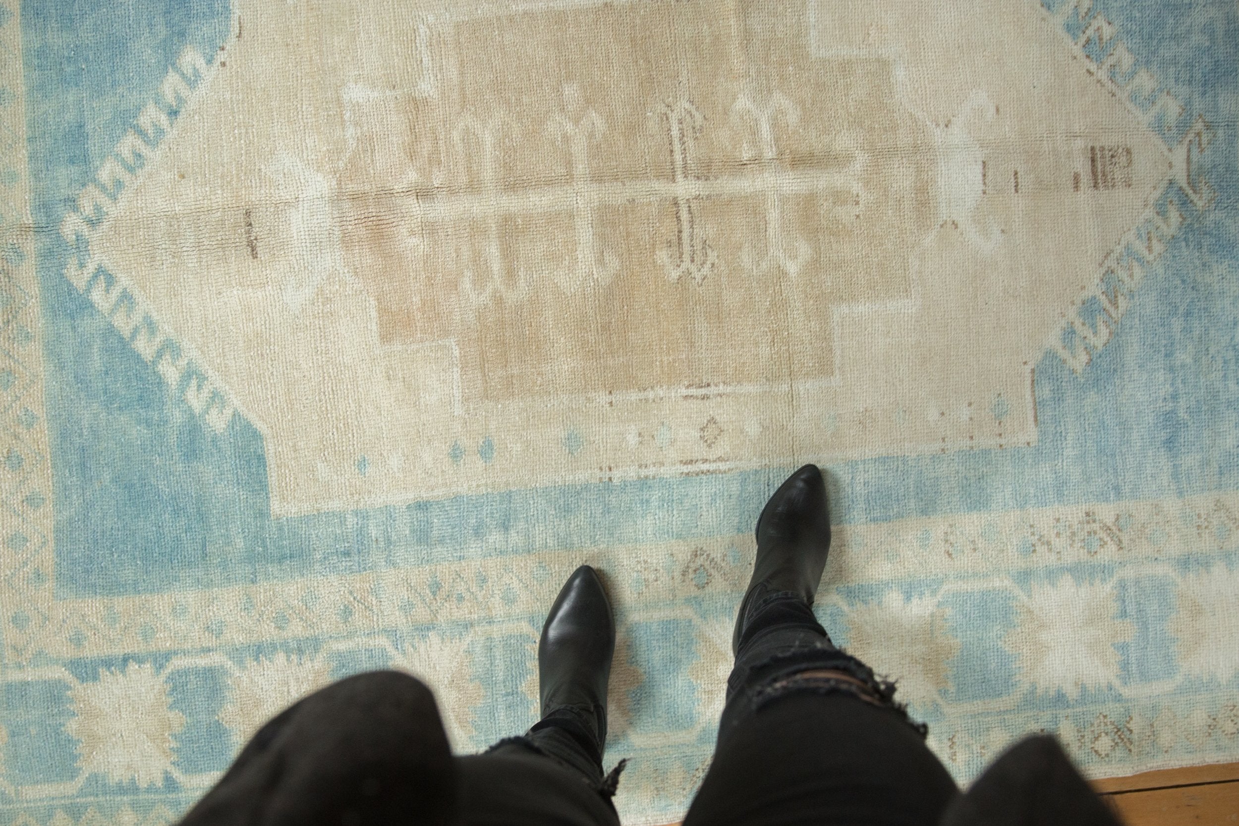 5x7 Vintage Distressed Oushak Rug // ONH Item 8342 Image 1