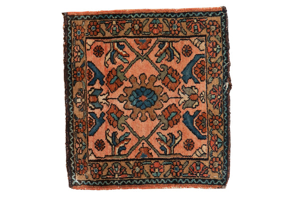 1.5x1.5 Vintage Lilihan Square Rug Mat // ONH Item 8495