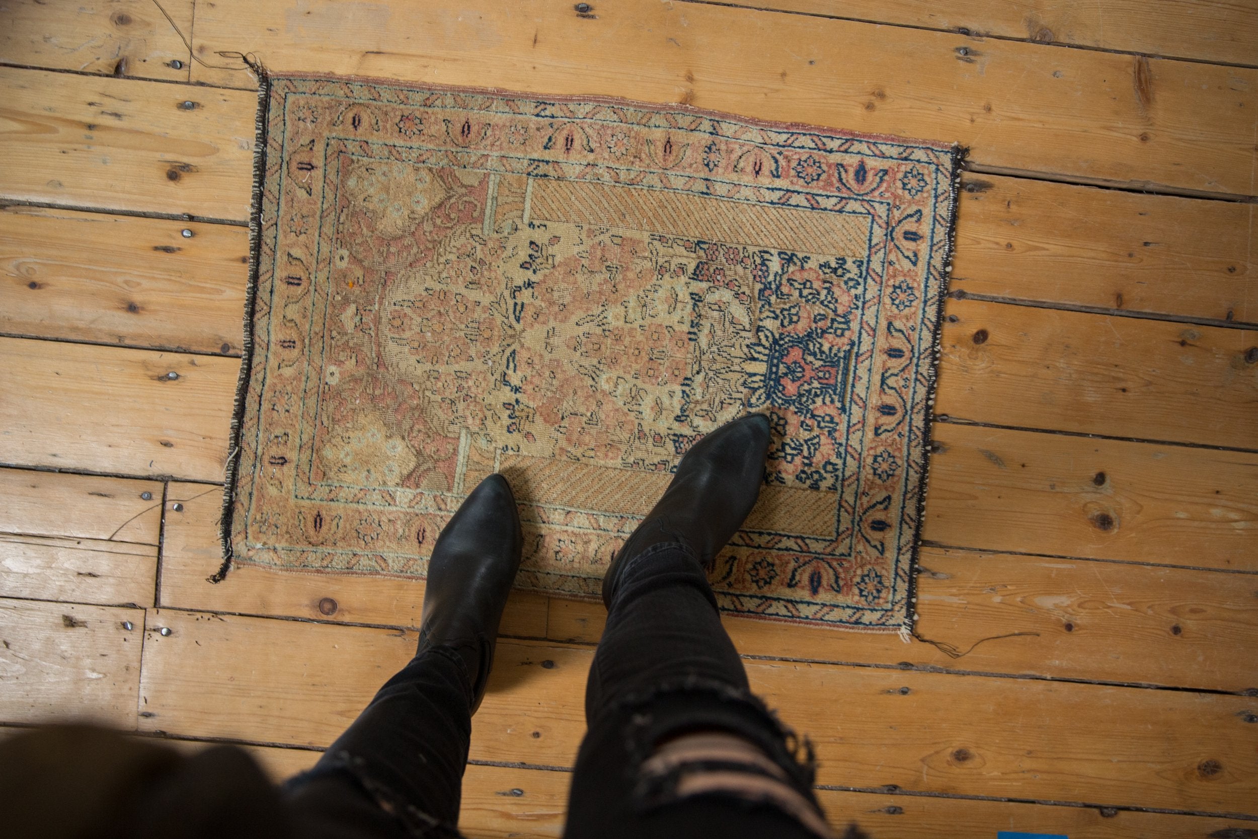 1.5x2.5 Vintage Distressed Tabriz Rug Mat // ONH Item 8505 Image 1