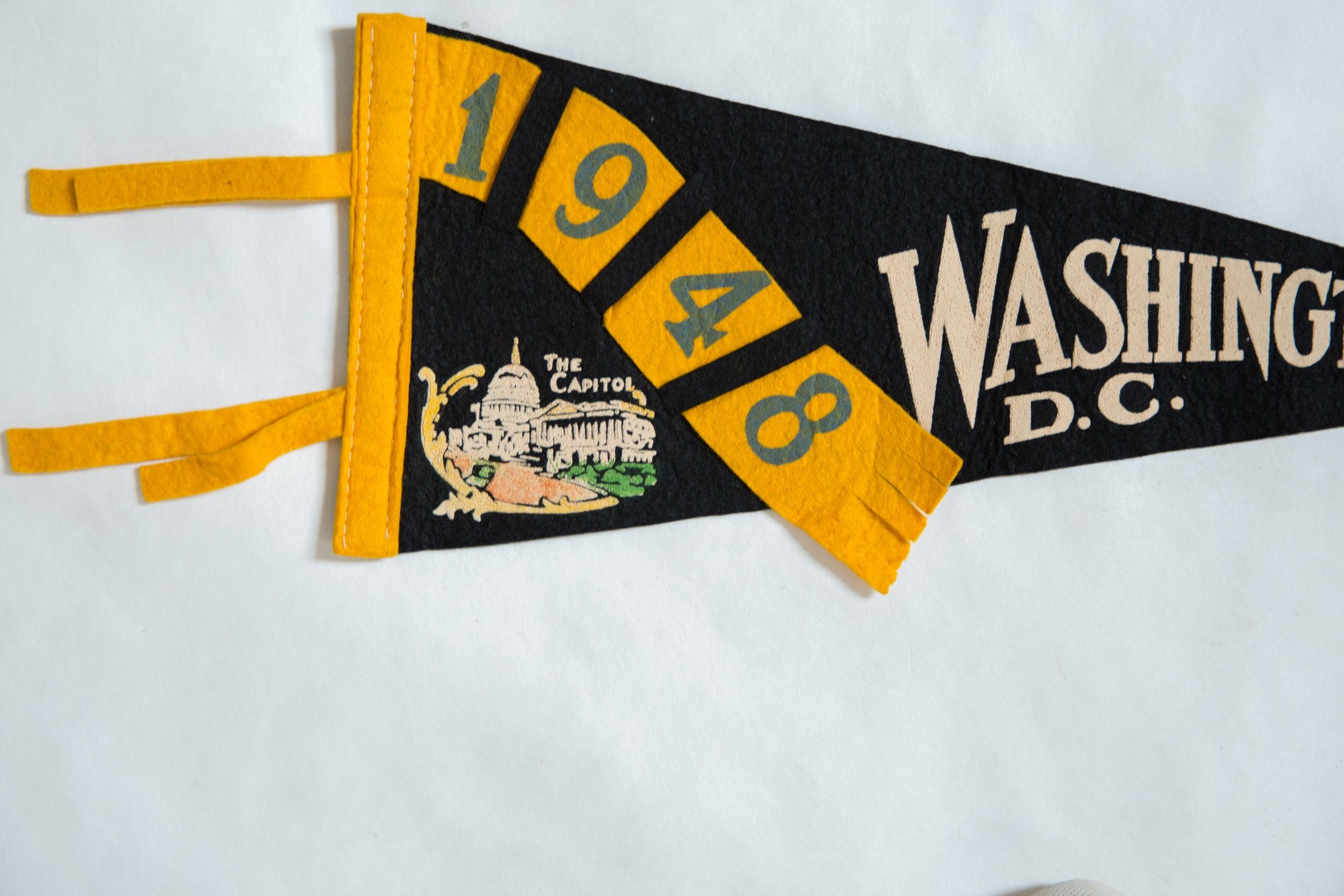 Vintage 1948 Washington DC Felt Flag // ONH Item 8512 Image 1