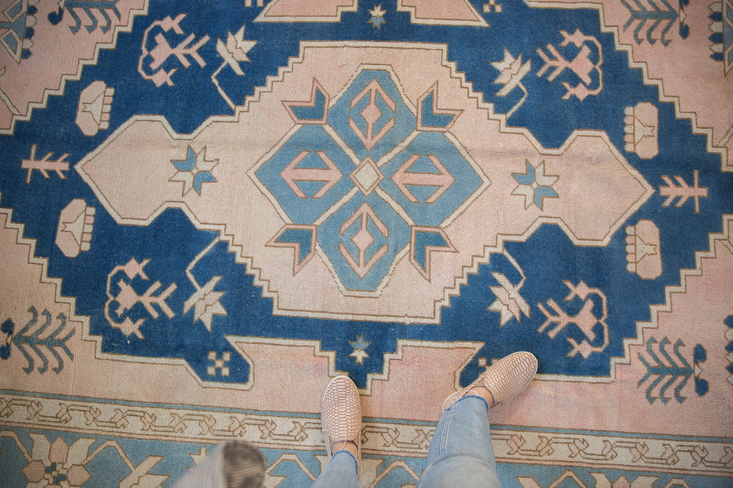 7x10 Vintage Distressed Oushak Carpet // ONH Item 8515 Image 1