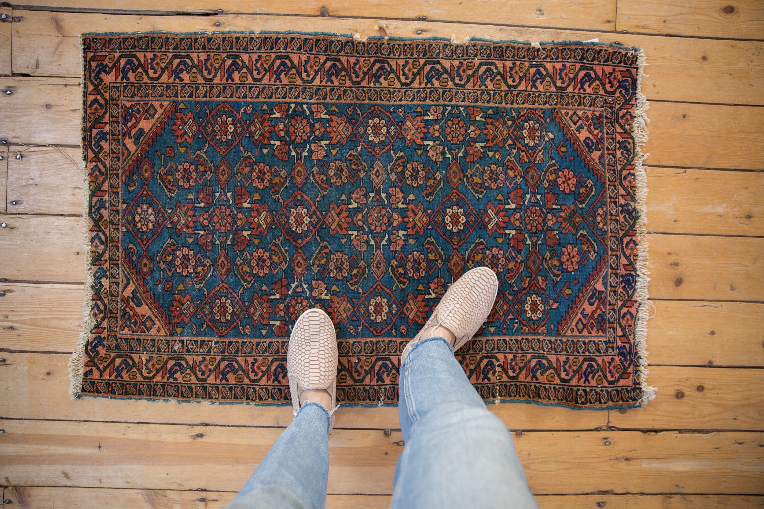 2.5x4 Vintage Fine Malayer Rug // ONH Item 8520 Image 1