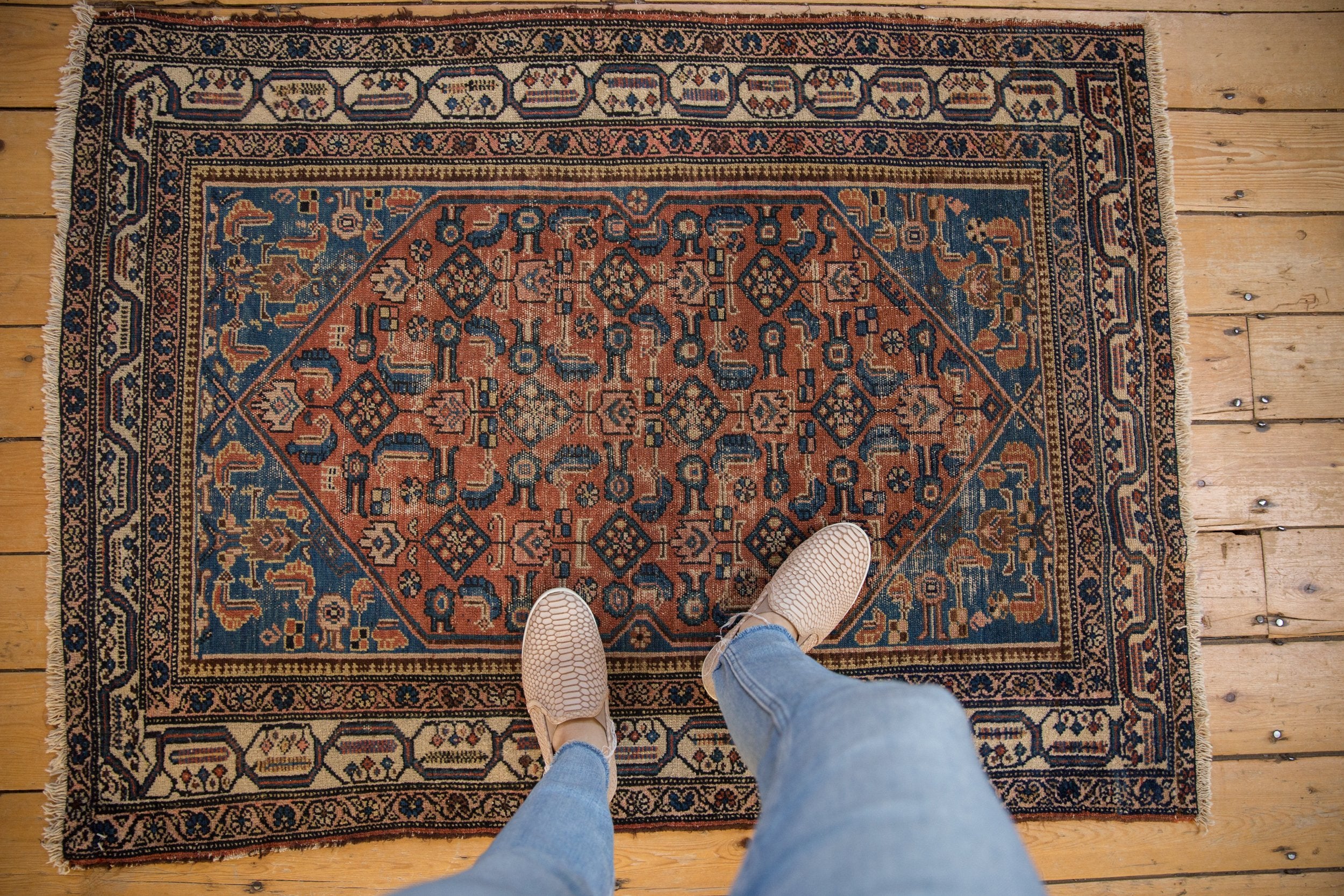 3.5x4.5 Vintage Malayer Square Rug // ONH Item 8537 Image 1