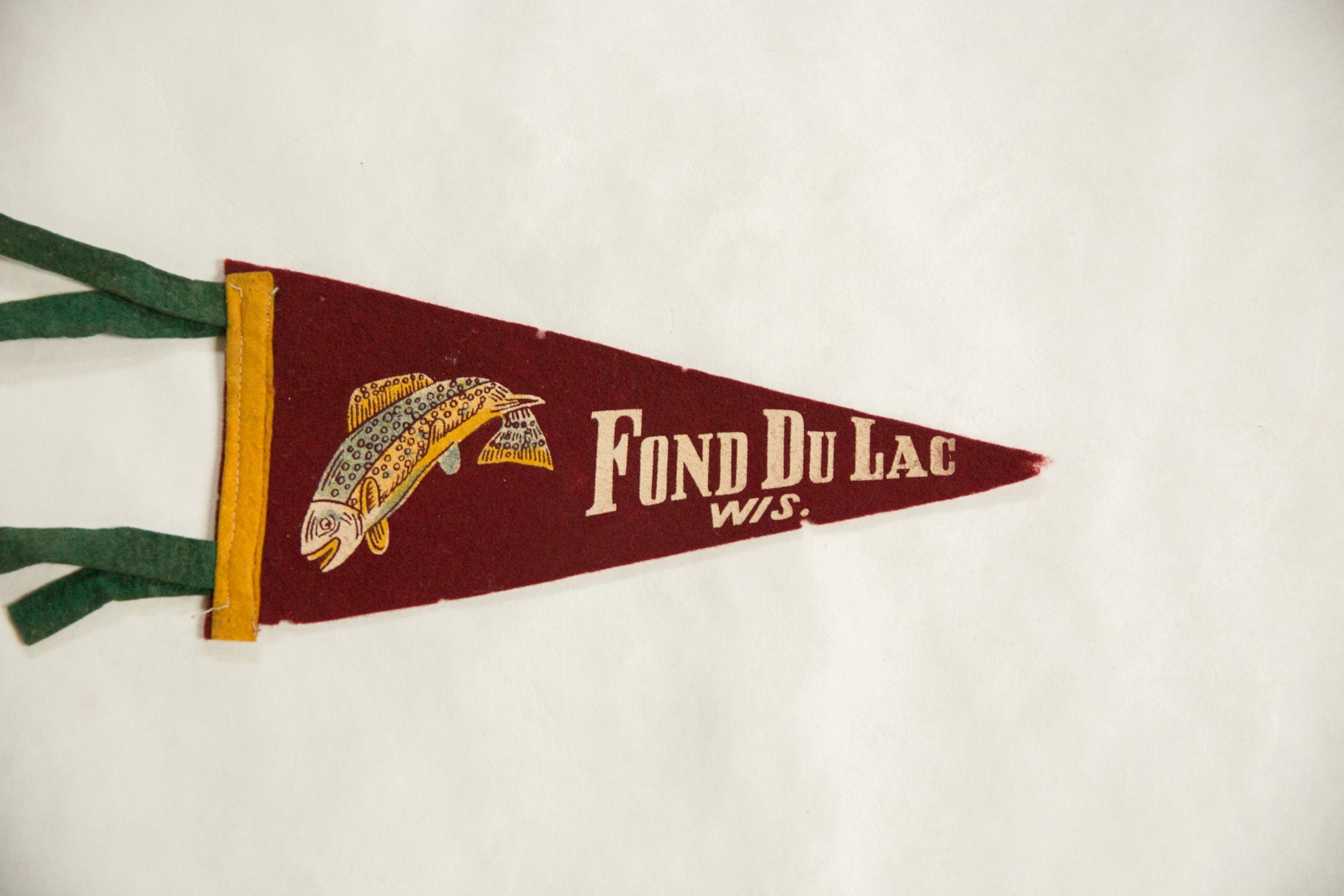 Vintage Fond Du Lac Wisconsin Felt Flag // ONH Item 8559 Image 1