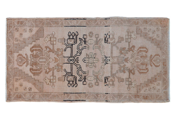 Vintage Distressed Oushak Rug Mat / ONH item 8624