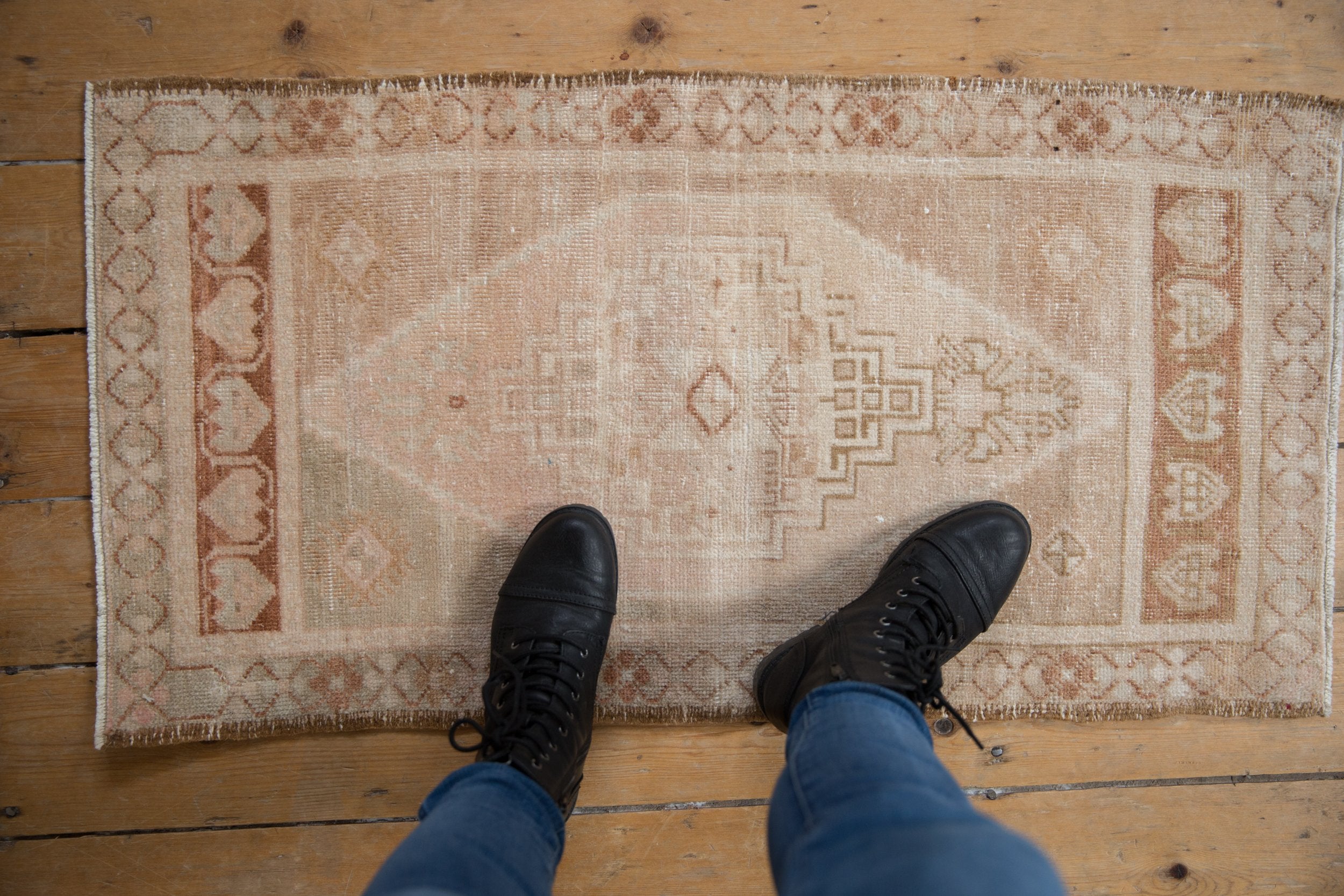 2x3.5 Vintage Distressed Oushak Rug // ONH Item 8632 Image 1