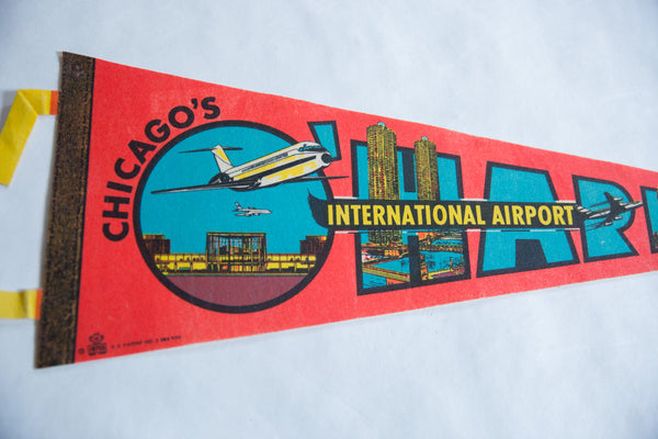 Vintage Chicago Ohare International Airport Flag Pennant // ONH Item 8715 Image 1