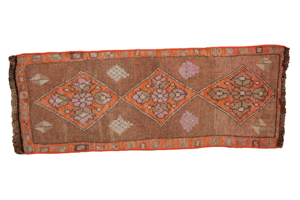 1.5x4 Vintage Distressed Kars Rug Mat Runner // ONH Item 8751