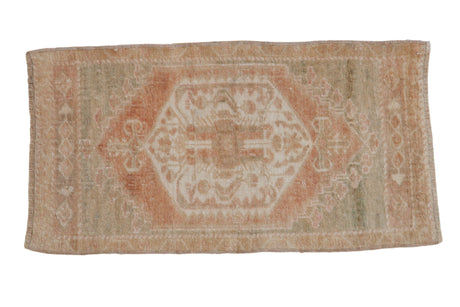 Vintage Distressed Oushak Rug Mat / ONH item 8791