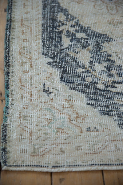 2.5x4.5 Vintage Distressed Sparta Rug // ONH Item 8870 Image 3