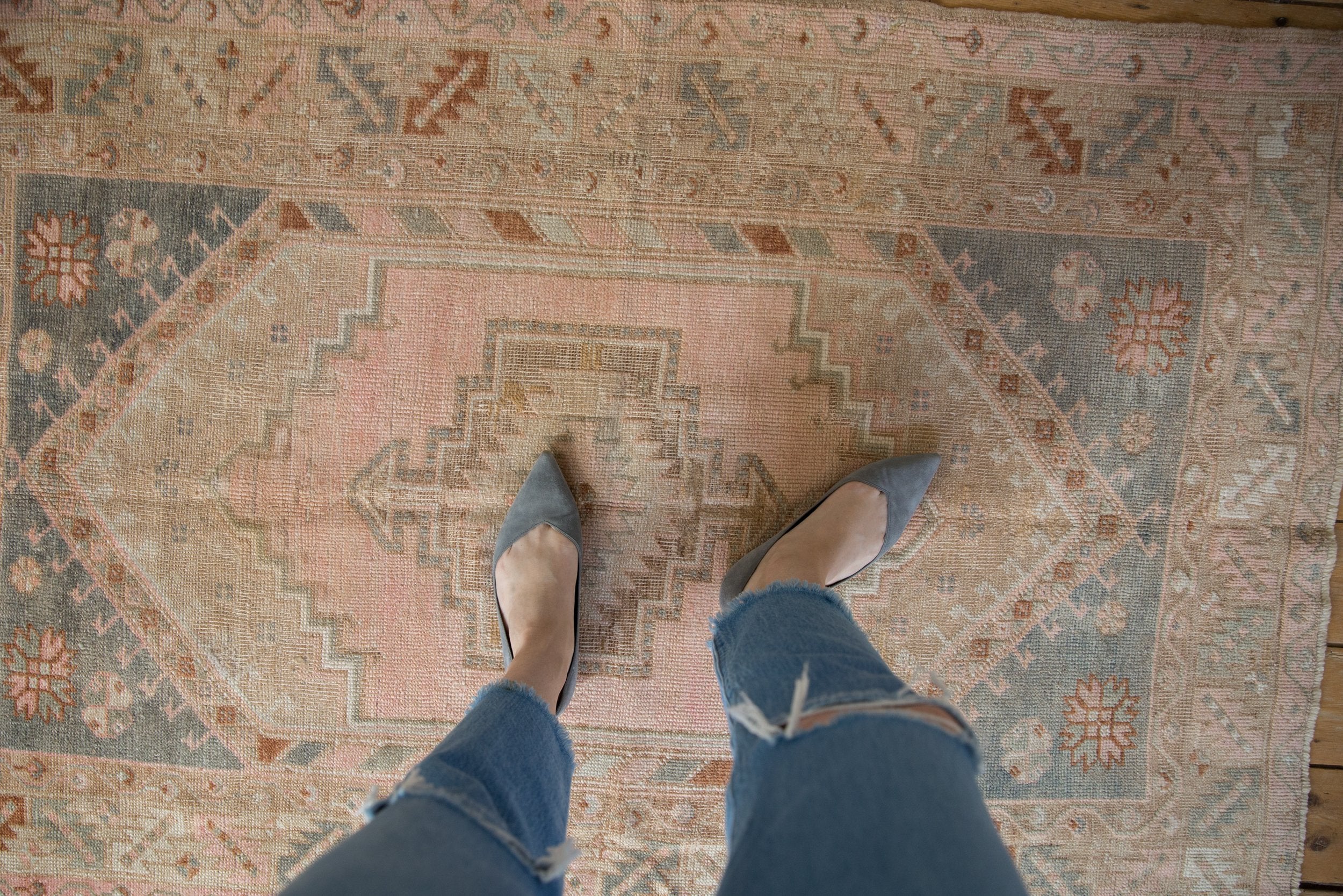 3.5x5.5 Vintage Distressed Melas Rug // ONH Item 8877 Image 1