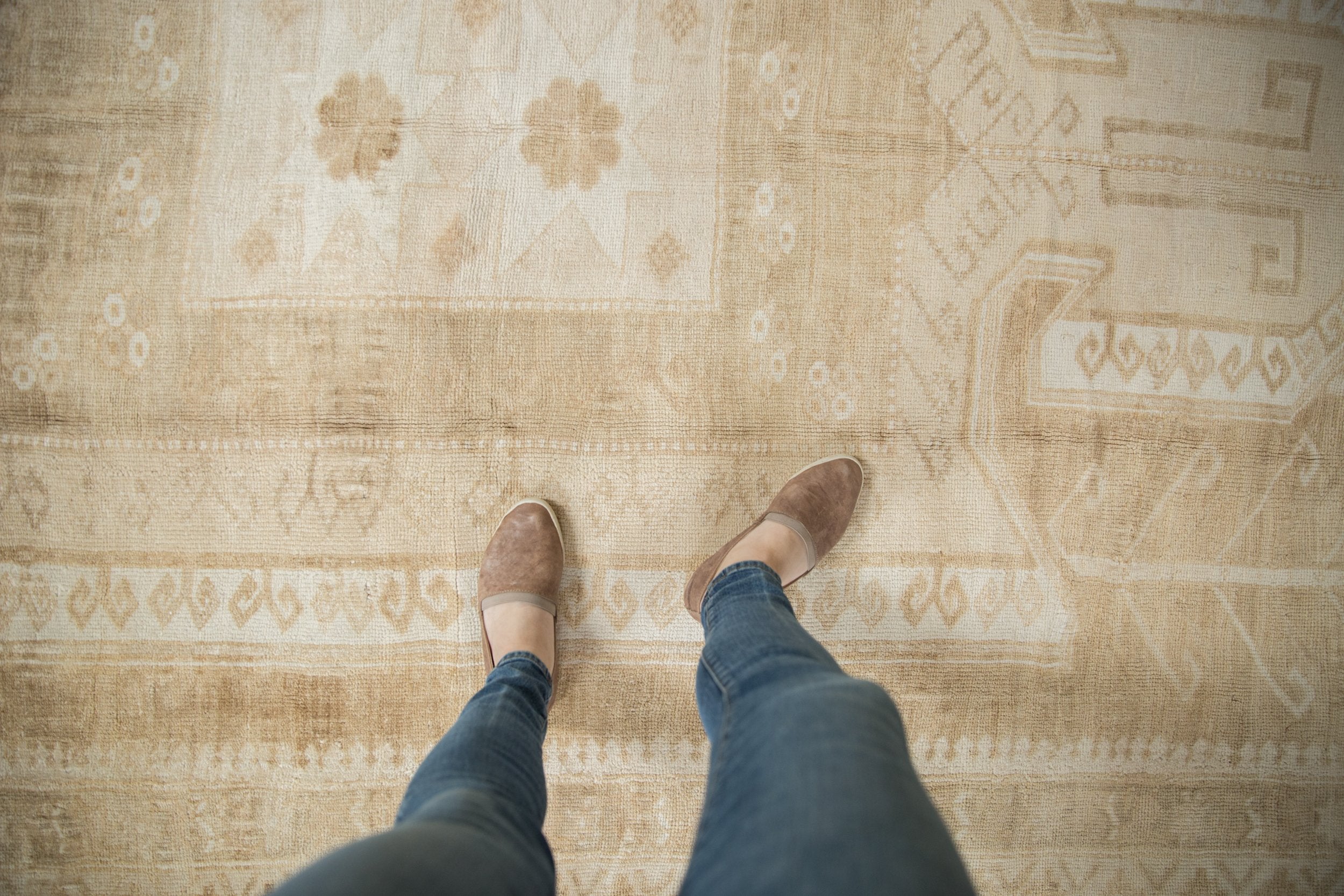 6.5x10 Vintage Distressed Oushak Carpet // ONH Item 8998 Image 1