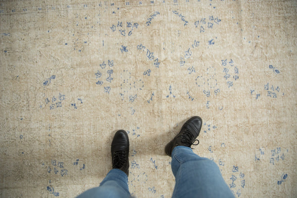 7x10 Vintage Distressed Sivas Carpet // ONH Item 9000 Image 1