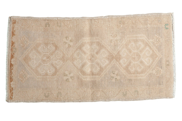 1.5x3 Vintage Distressed Oushak Rug Mat // ONH Item 9004