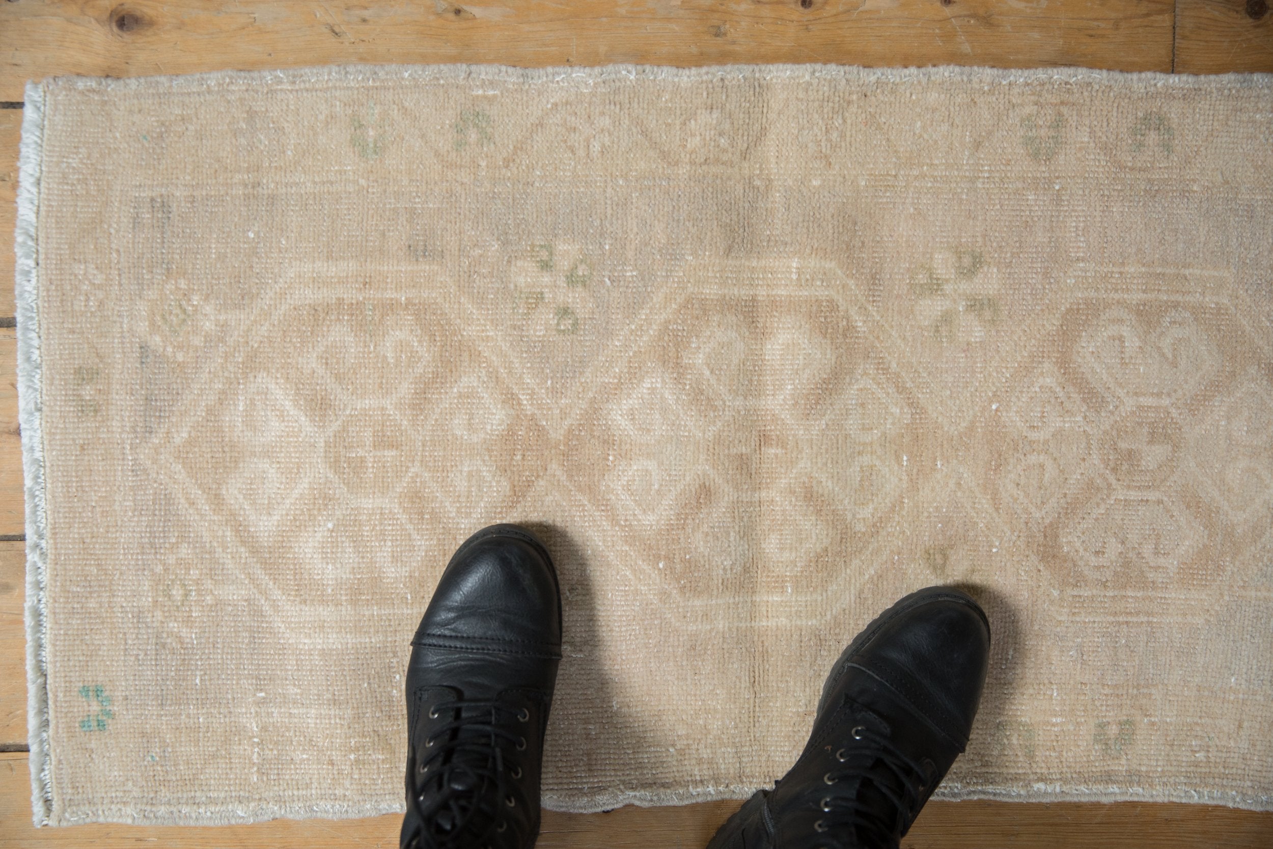 1.5x3 Vintage Distressed Oushak Rug Mat // ONH Item 9004 Image 1