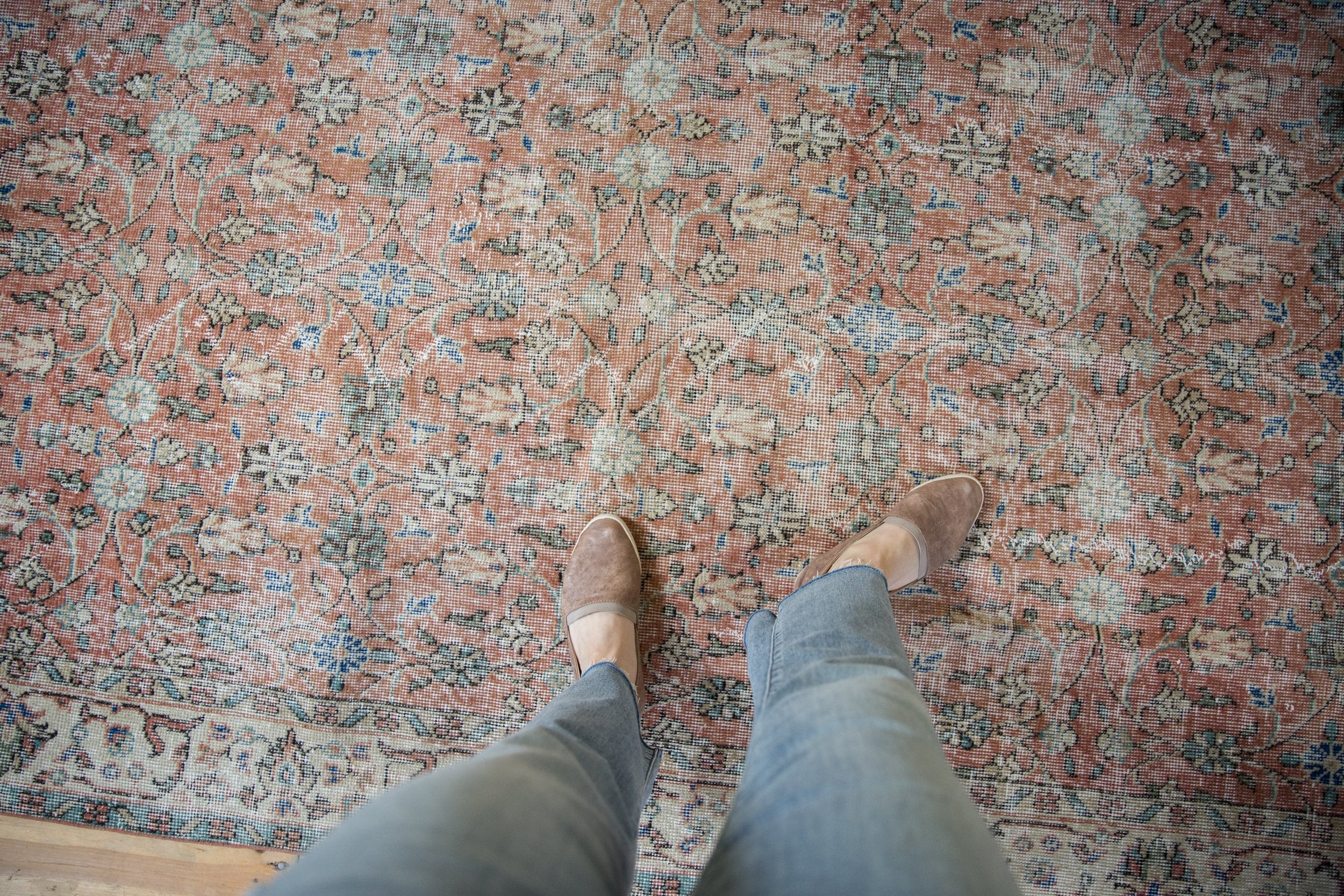 5x8 Vintage Distressed Sparta Carpet // ONH Item 9058 Image 1