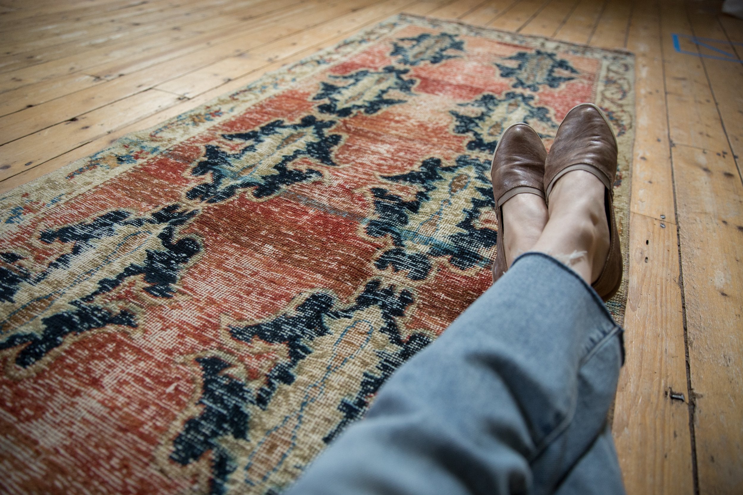 3x10.5 Vintage Distressed Sparta Rug Runner // ONH Item 9073 Image 1