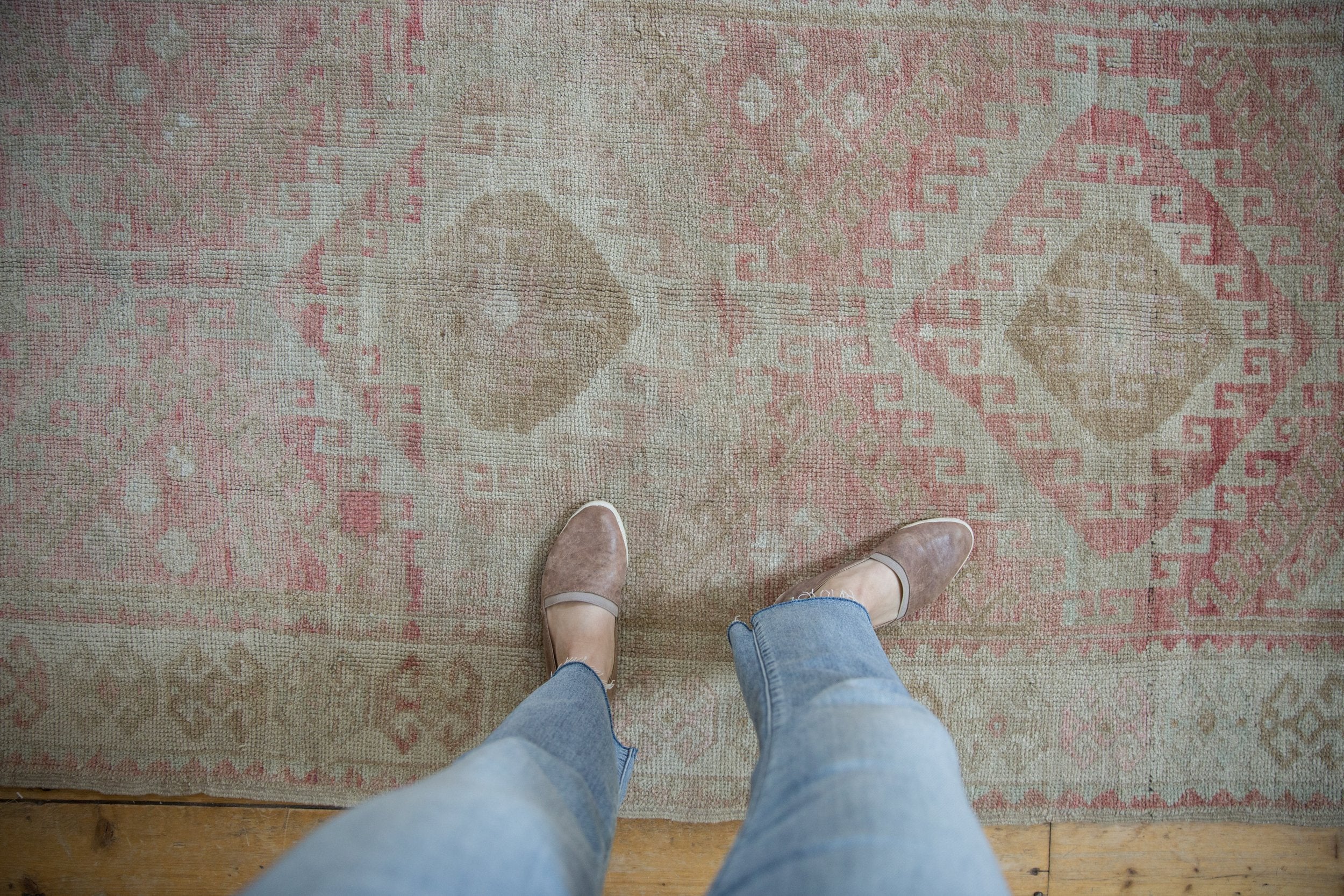 4x9.5 Vintage Distressed Oushak Rug Runner // ONH Item 9083 Image 1