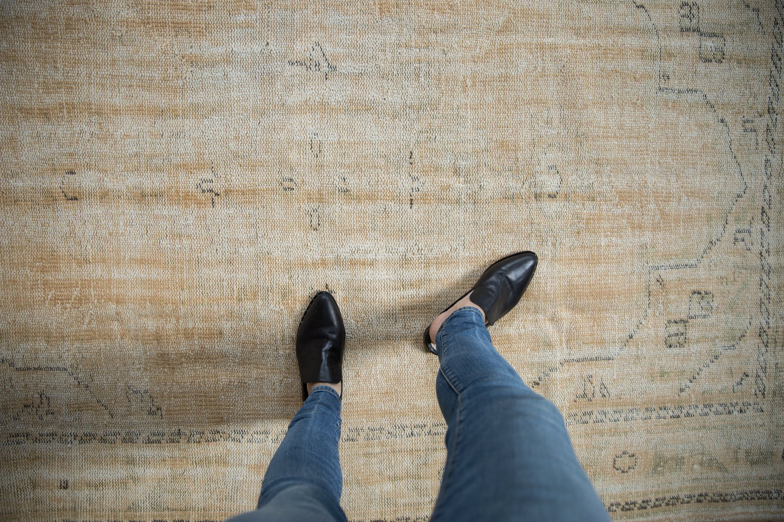 5x8 Vintage Distressed Oushak Carpet // ONH Item 9101 Image 1